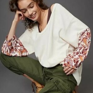 ANTHROPOLOGIE Ivory Accent Sleeve V-neck Sweater Sz S